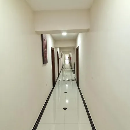 Miss Stone Hotel *